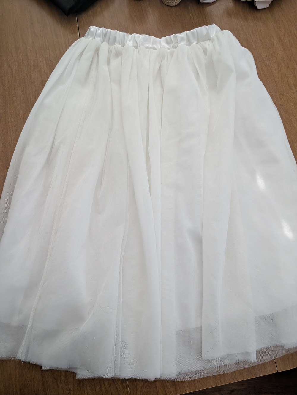 White Tulle A-Line Style Skirt - Women's Skirt NO TAGS
